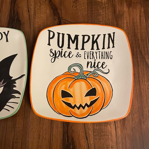 Eli + Ana set 2 pumpkin spice and everything Nice scaredy cat salad plates - Picture 3 of 3